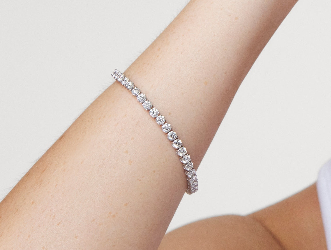 Lab-Grown Diamond Medium Tennis Bracelet - E/F color, 7" length | White